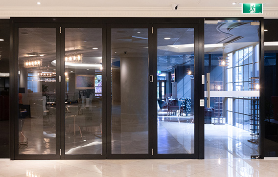 Sydney-aluminium-glass-bi-fold-doors